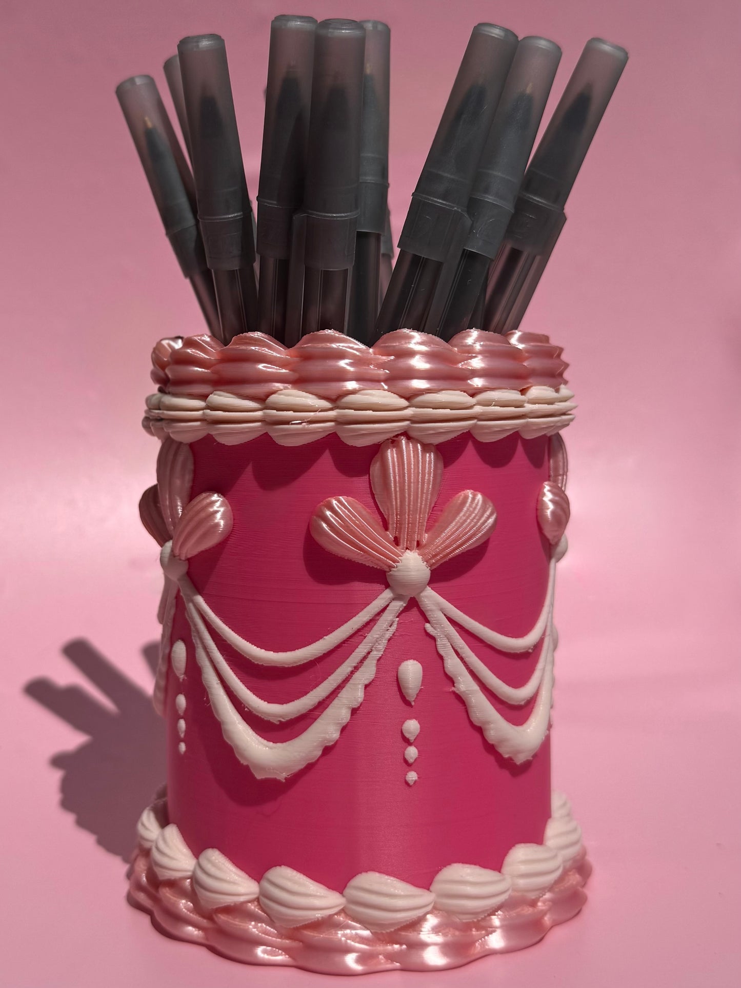 Pink Vintage Cake Pencil & Pen Holder